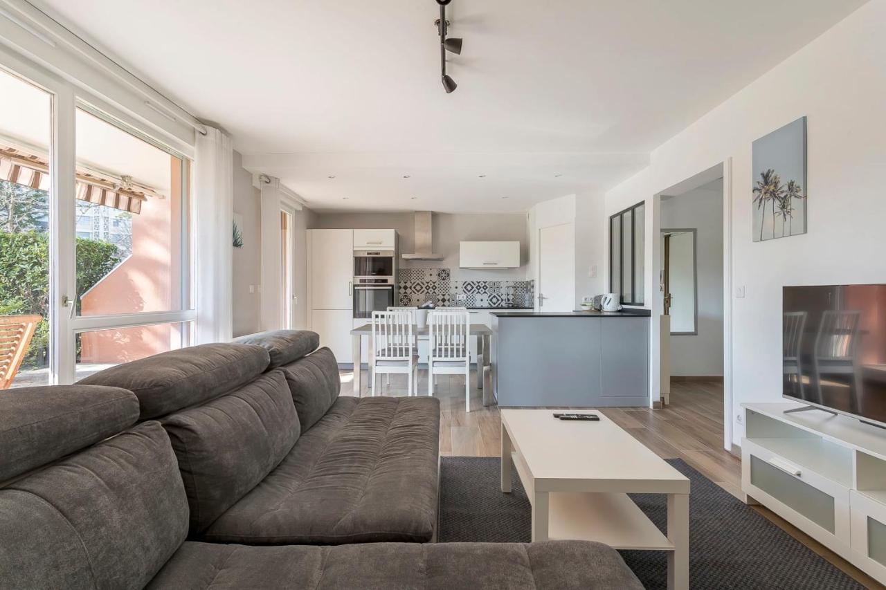 Suite Granges En Rez-De-Jardin Pour 4 Voyageurs Lyon Dış mekan fotoğraf