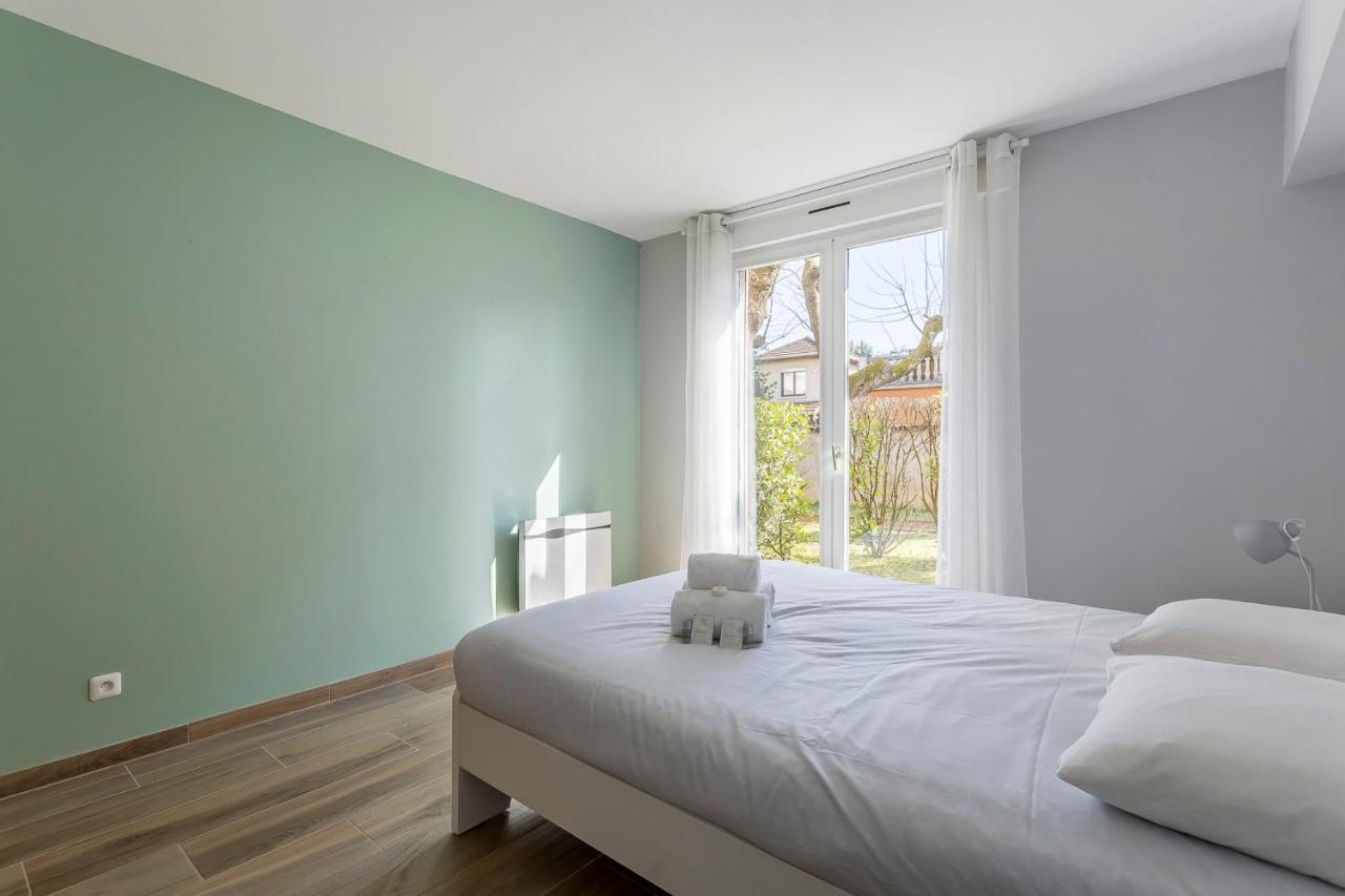 Suite Granges En Rez-De-Jardin Pour 4 Voyageurs Lyon Dış mekan fotoğraf