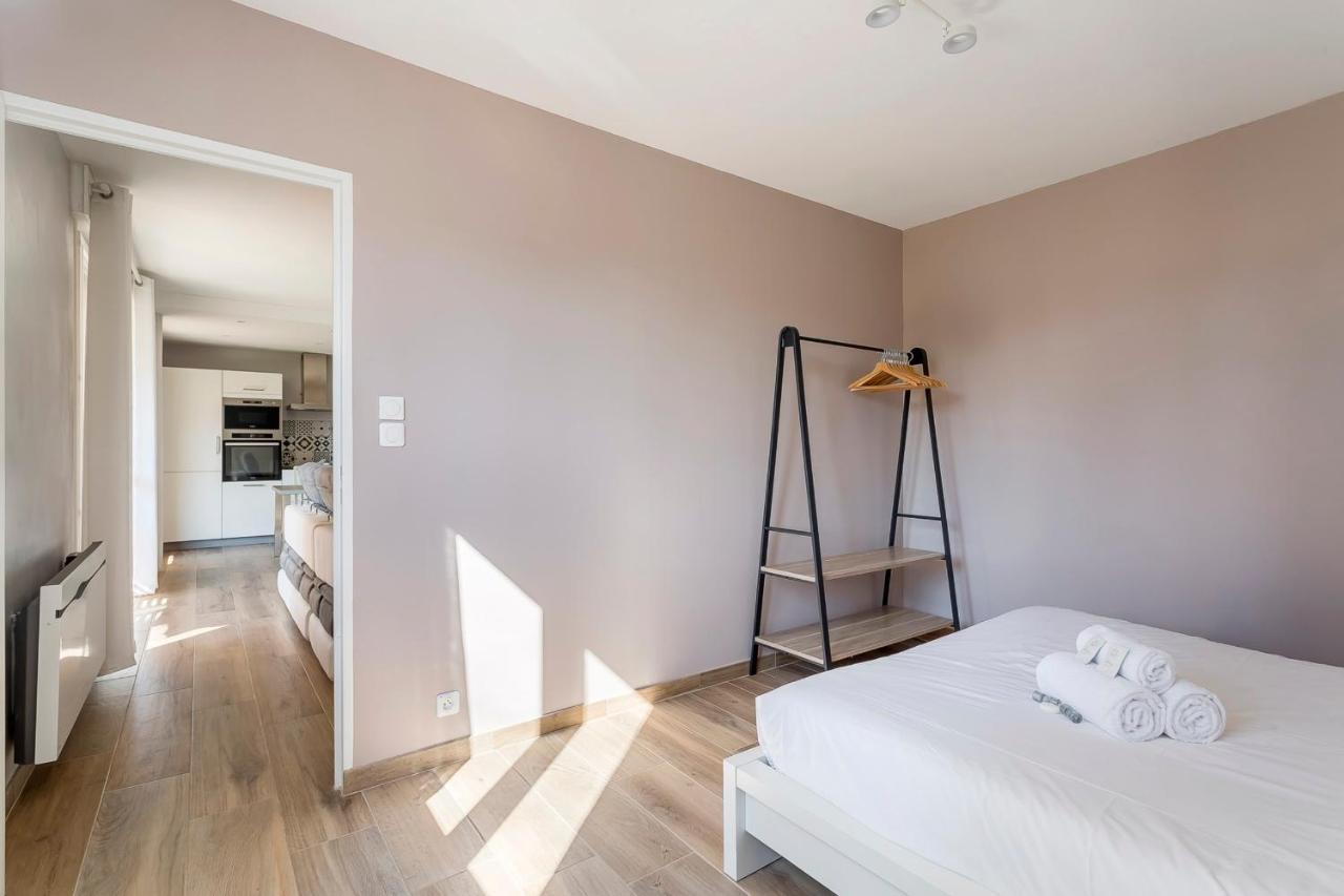 Suite Granges En Rez-De-Jardin Pour 4 Voyageurs Lyon Dış mekan fotoğraf