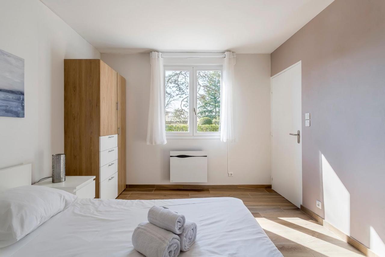 Suite Granges En Rez-De-Jardin Pour 4 Voyageurs Lyon Dış mekan fotoğraf